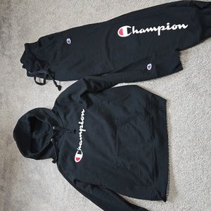 Womens black champion set size small
